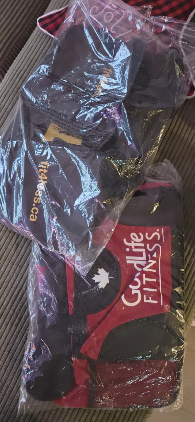 GoodLife Fitness Duffel Bag & Fit4less T-Shirt