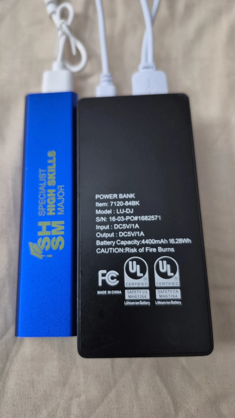2 EYE Power Bank 4400mAh individual - photo 2
