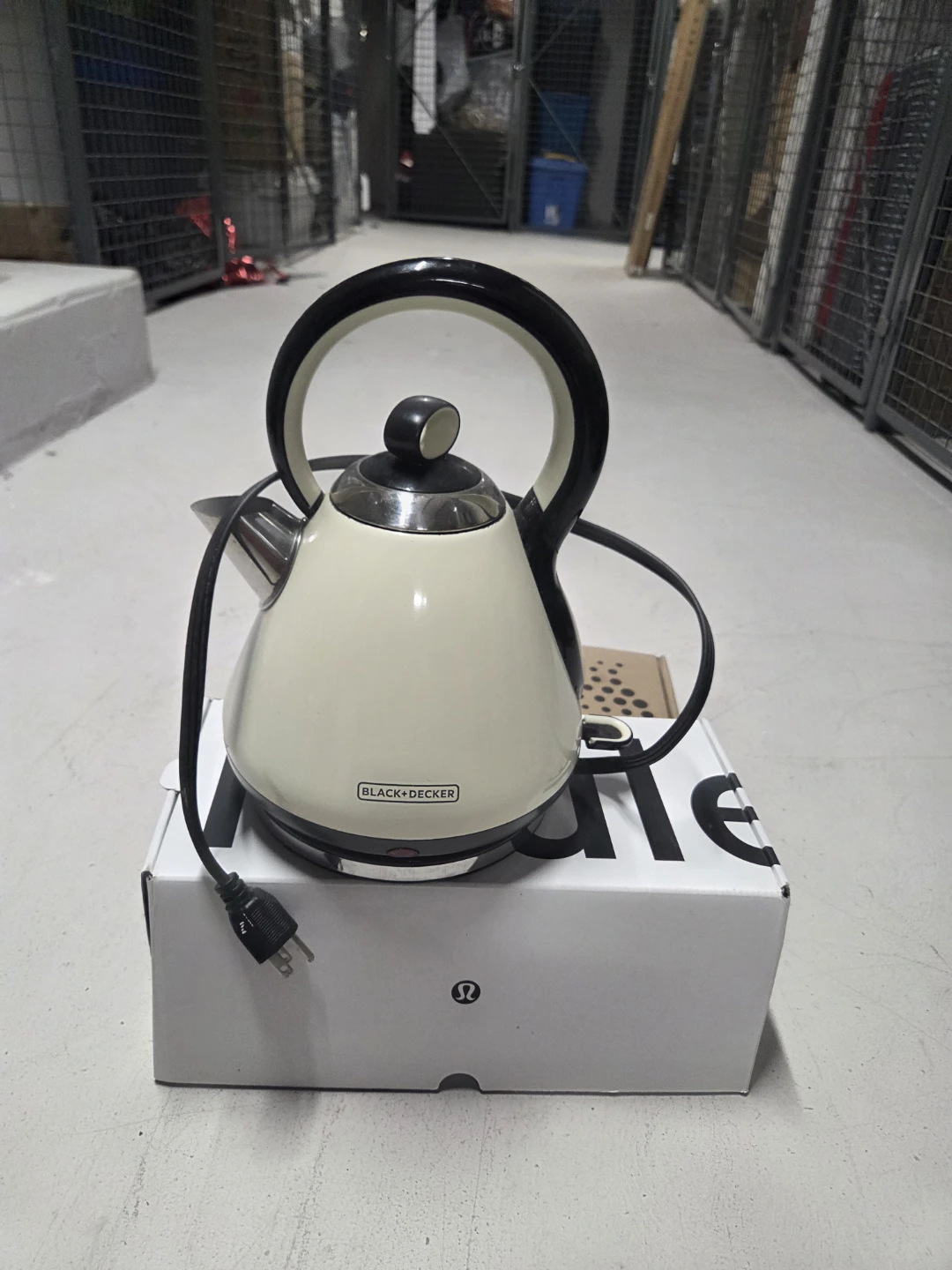 Black + Decker Electric Kettle - photo 3