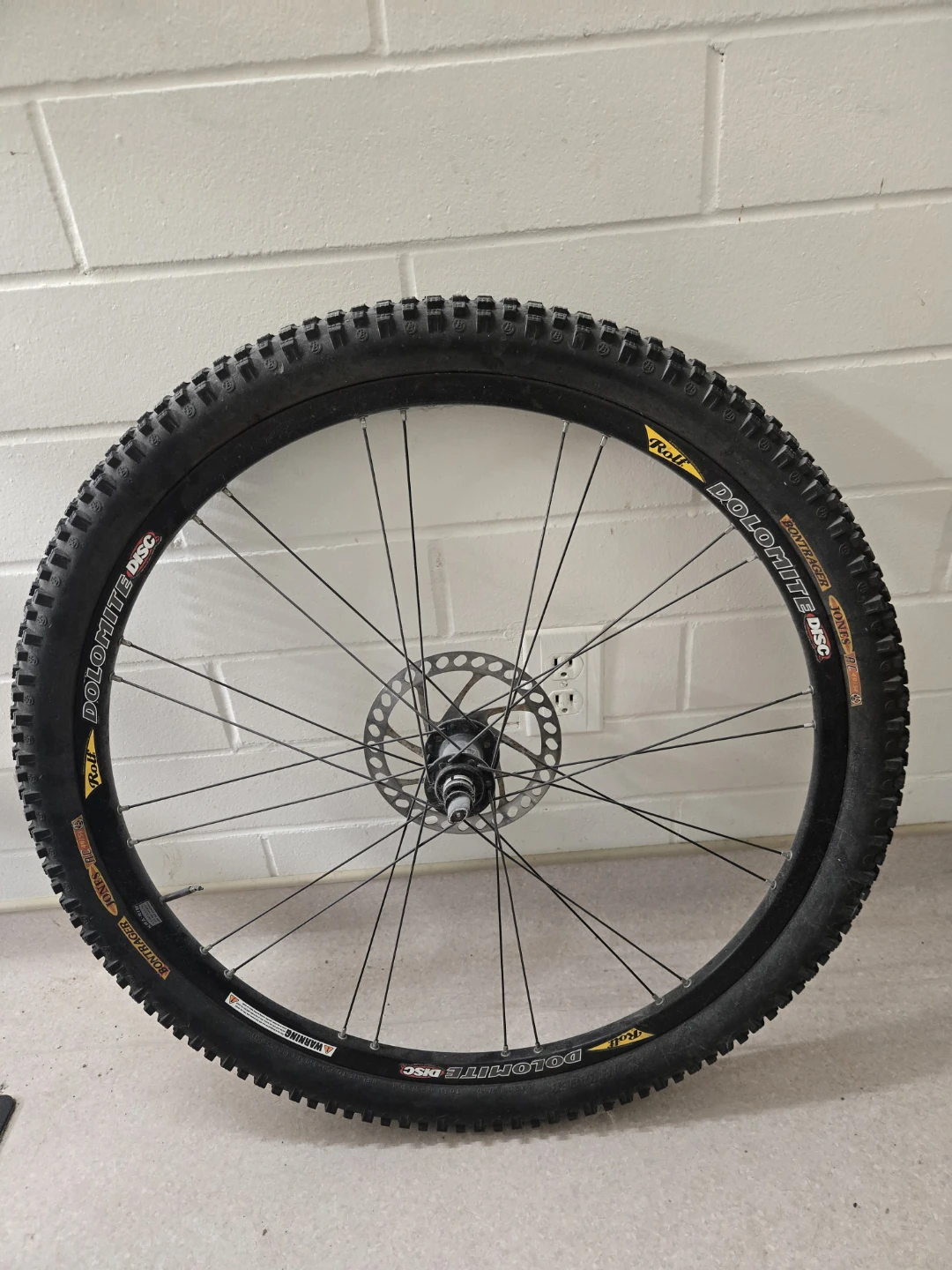 Bontrager "Roll" Dolomite Disc Mountain Bike Wheel