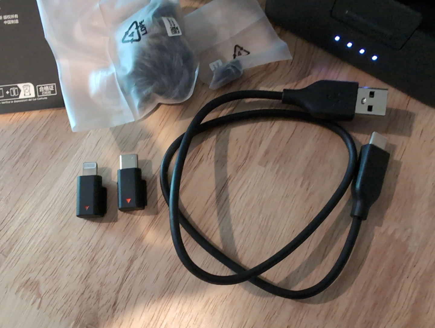DJI Mic Mini (2 TX + 1 RX + Charger) NEW - photo 2
