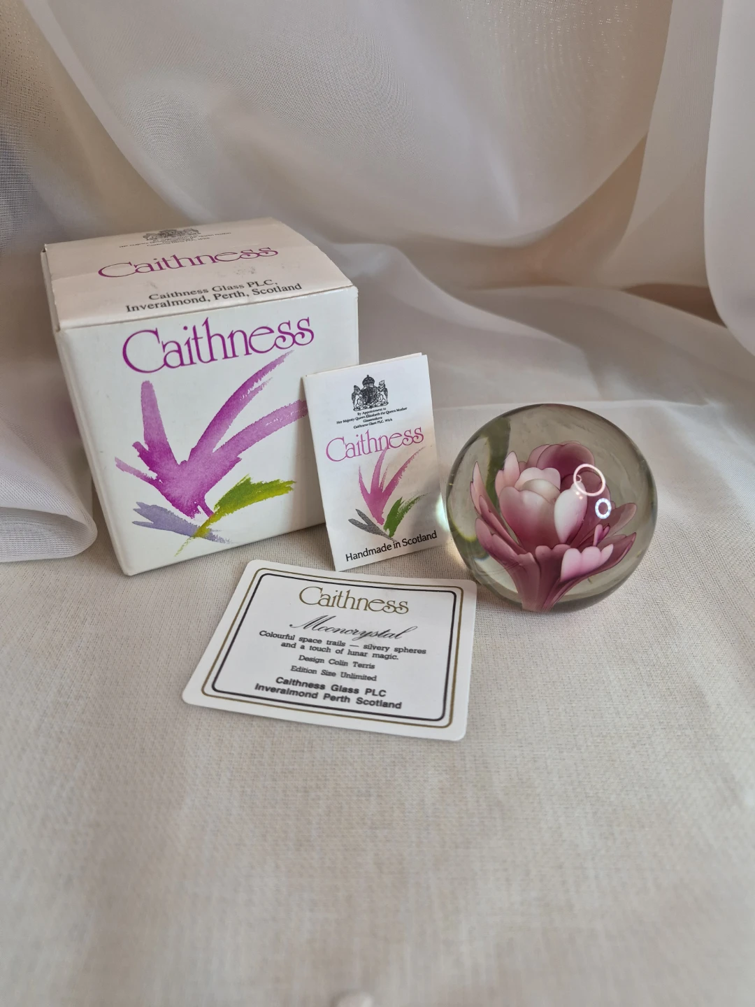 CAITHNESS Glass Paperweight Mooncrystal - photo 3