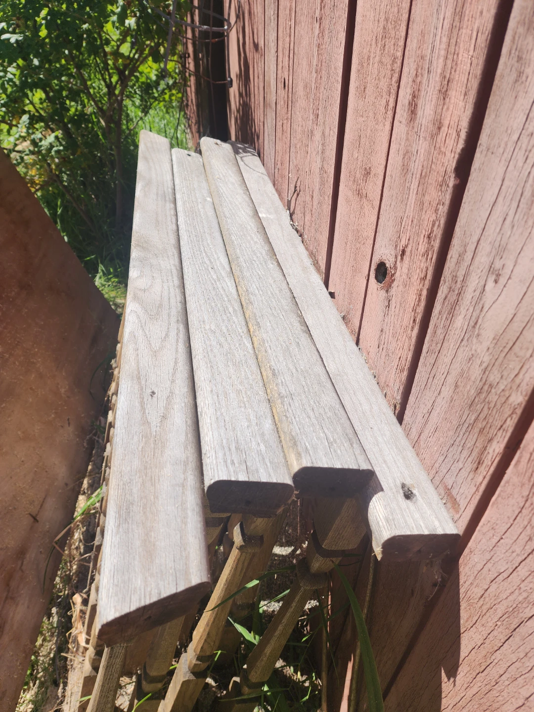 30 oak spindle. Railing, Porch, etc