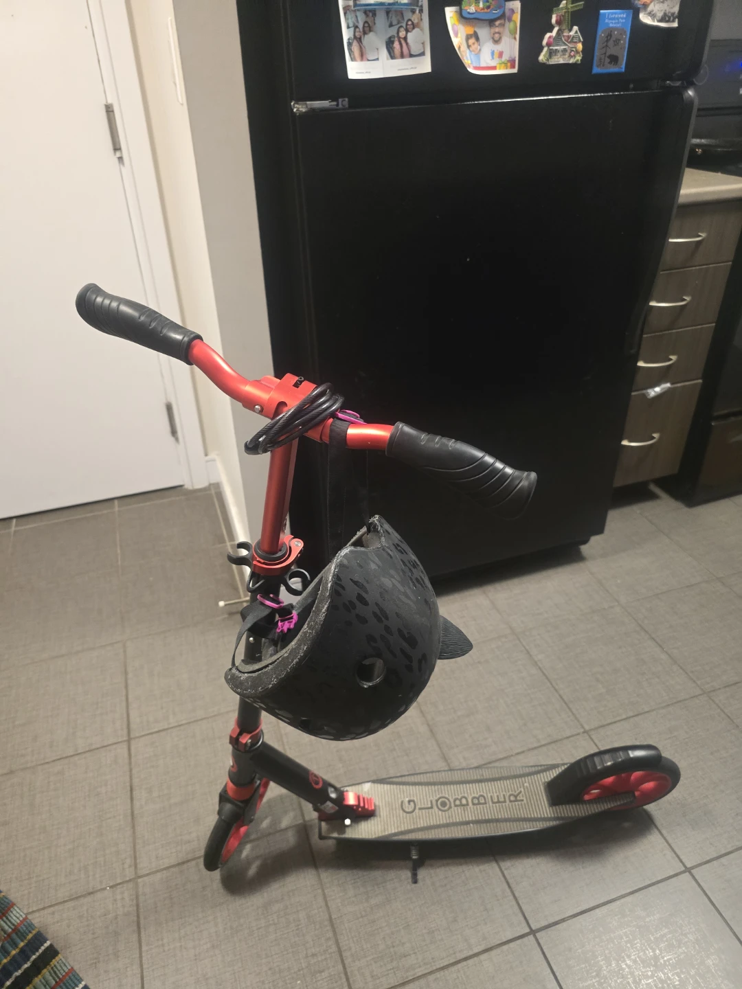 Globber Scooter with Helmet - photo 3