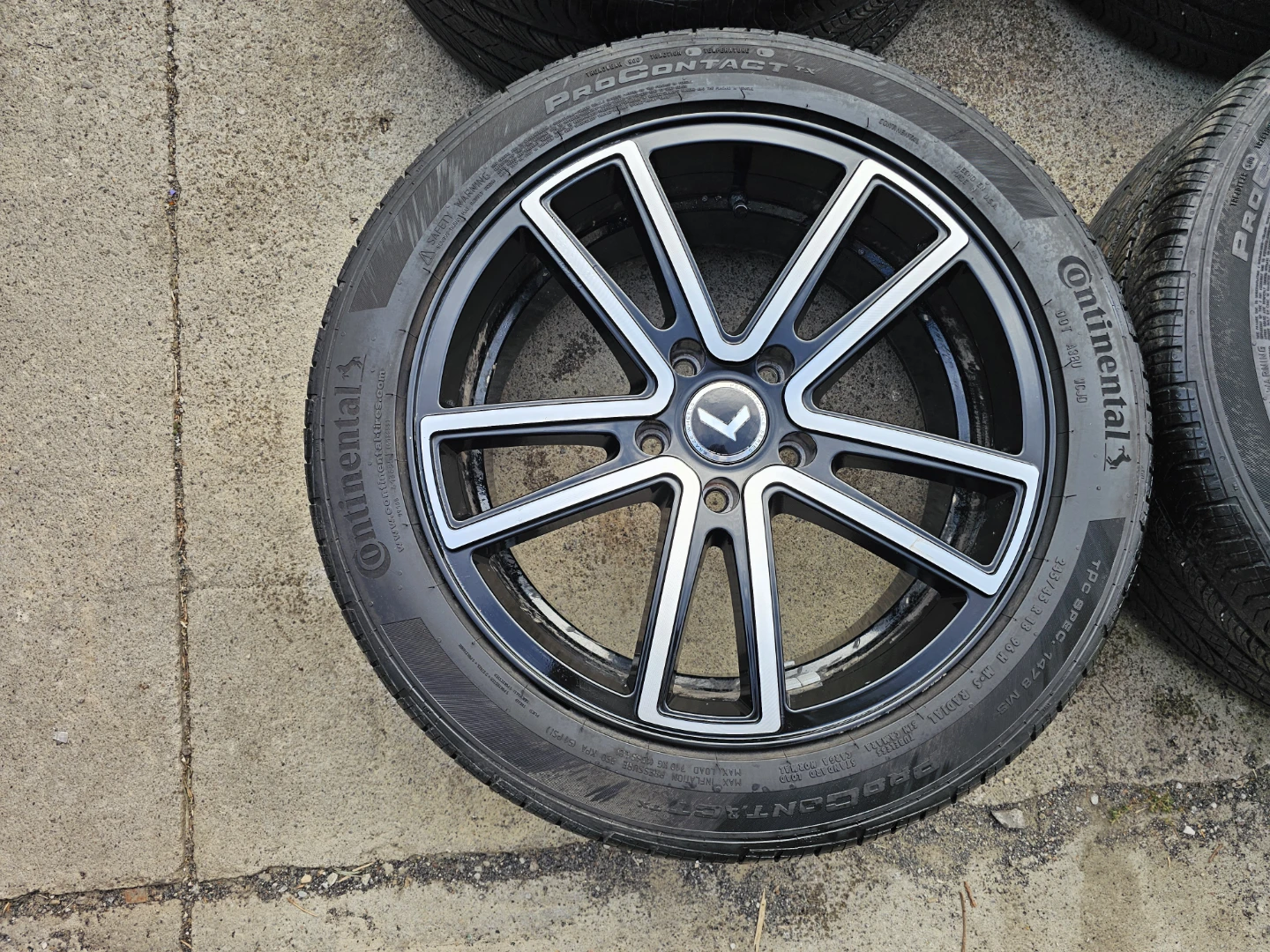 245/45 R18 ALL SEASON TIRES ON ALLOY RIMS 5×120 - photo 2
