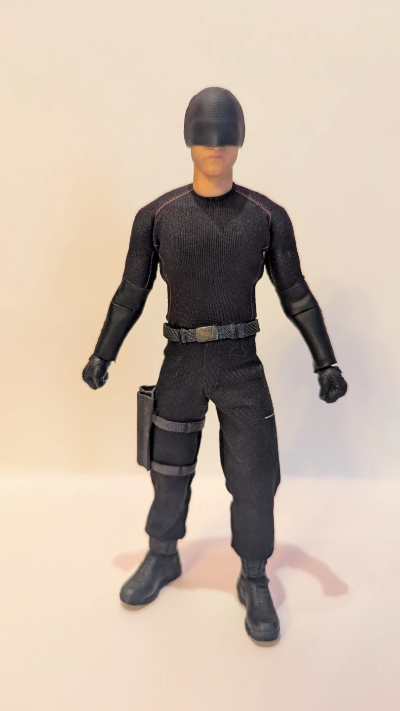 Mezco One:12 Netflix Trio – Daredevil (Black & Red) + Punisher