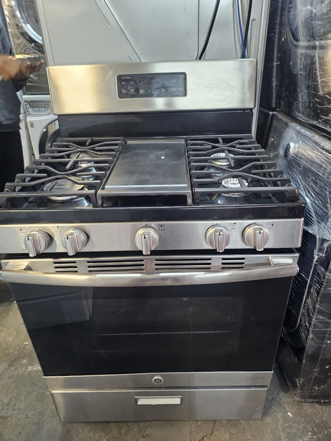 GE 30in Stainless Steel Gas Range with Griddle