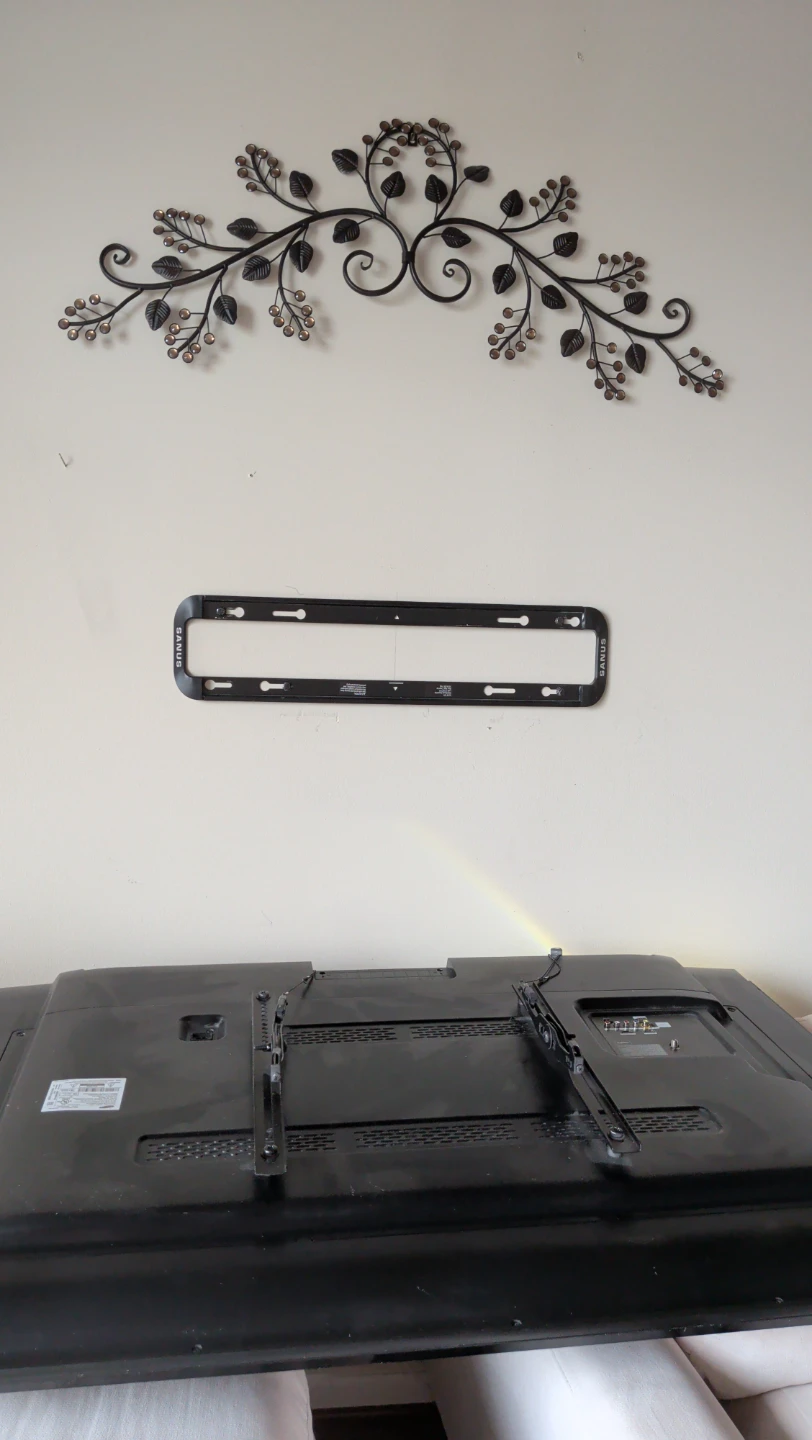 Metal Wall Decor Branch with Berries - photo 2