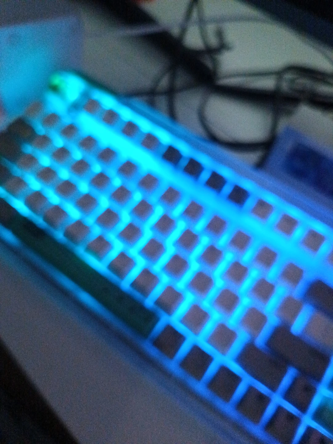 IQUNIX OG 80 wormhole limited editions keyboard - photo 4