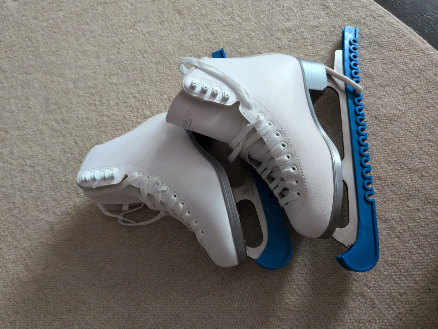 Jackson 200 White Figure Skates Size 5 - photo 2