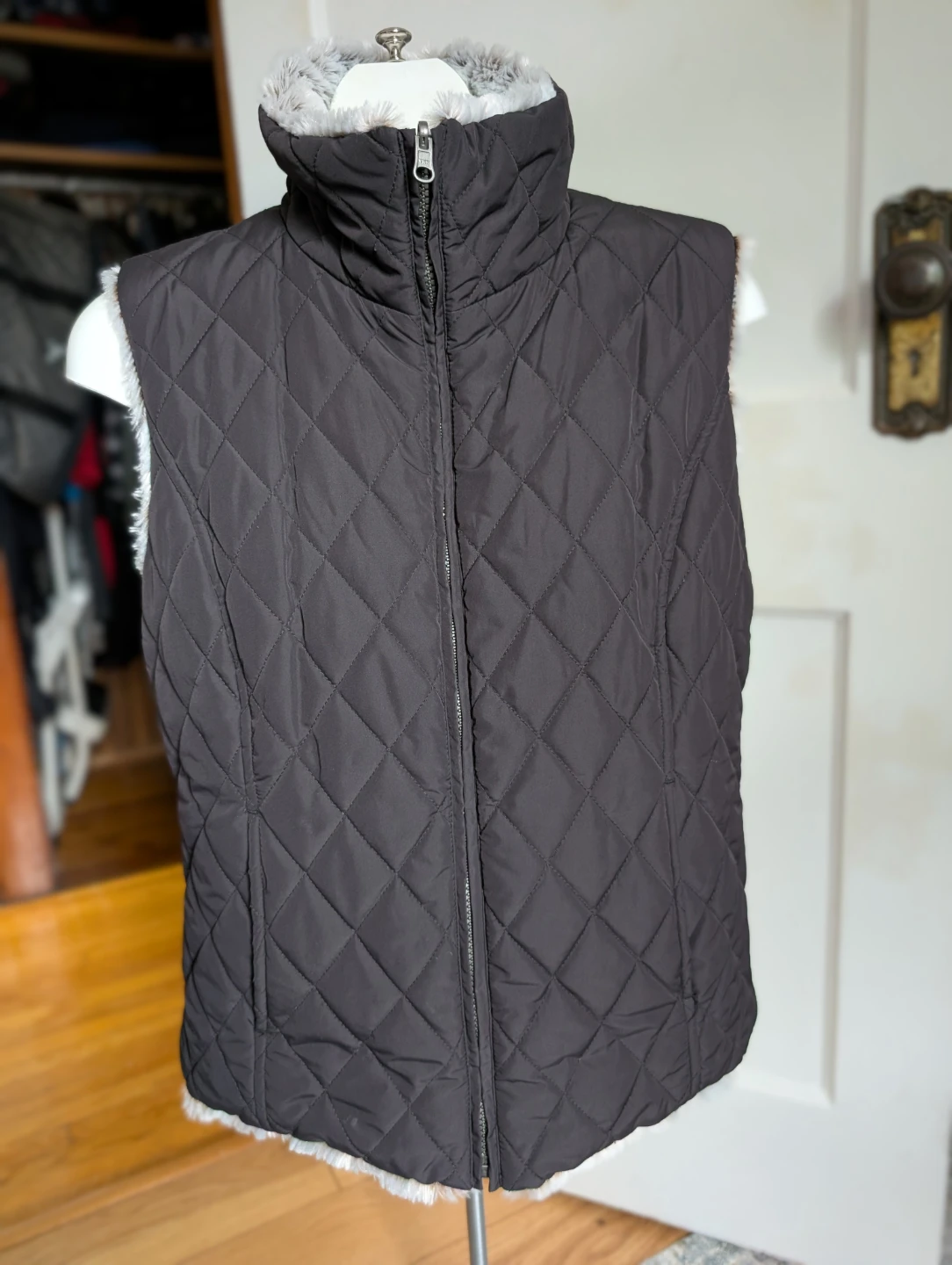 Quilted Vest with Faux Fur Lining - photo 2