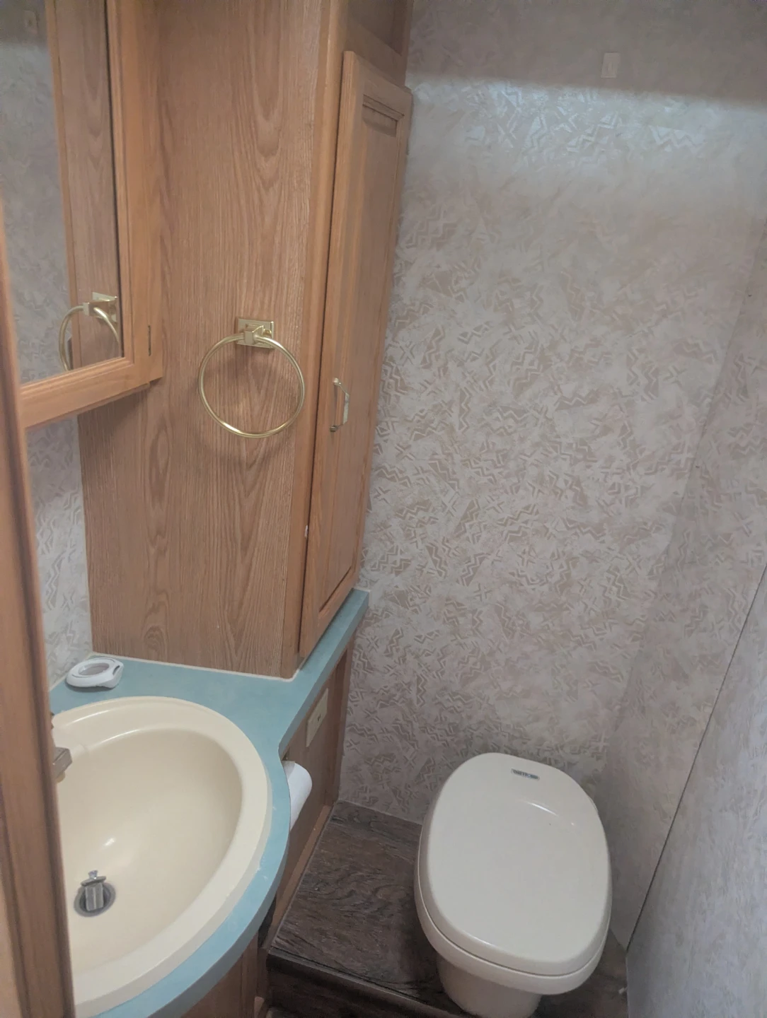 Triple E RV Motorhome - photo 5