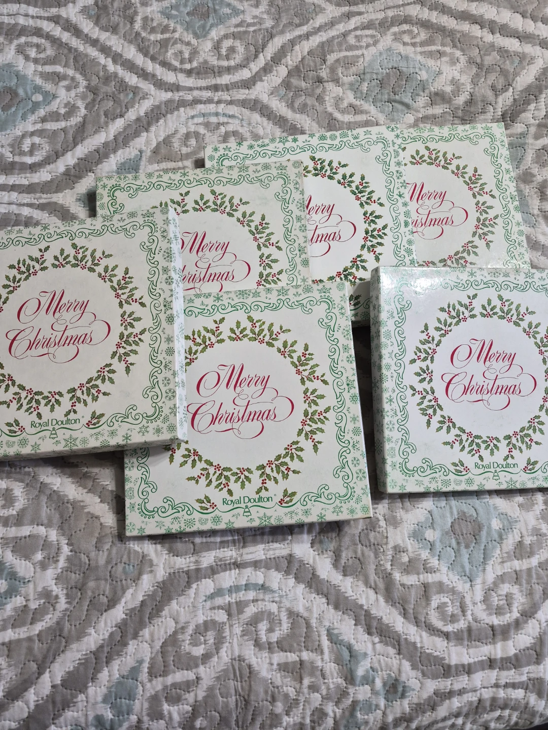 Royal Dalton 1st-6th of the series Christmas Plates - photo 3