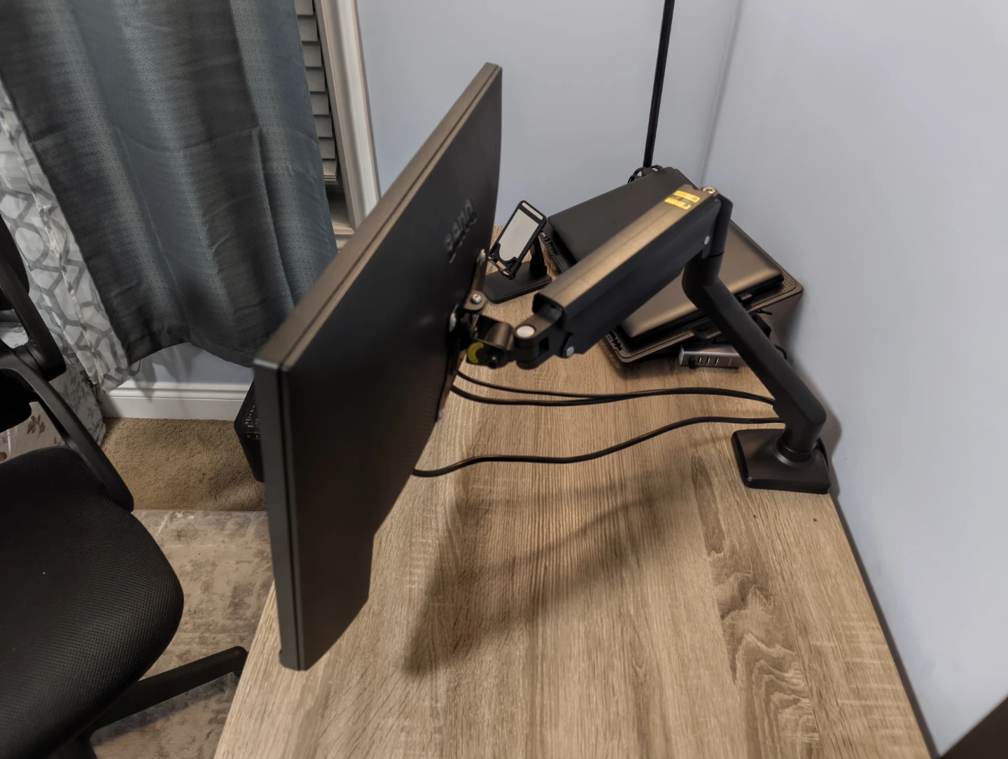 BenQ Monitor WITH MONITOR ARM - photo 3
