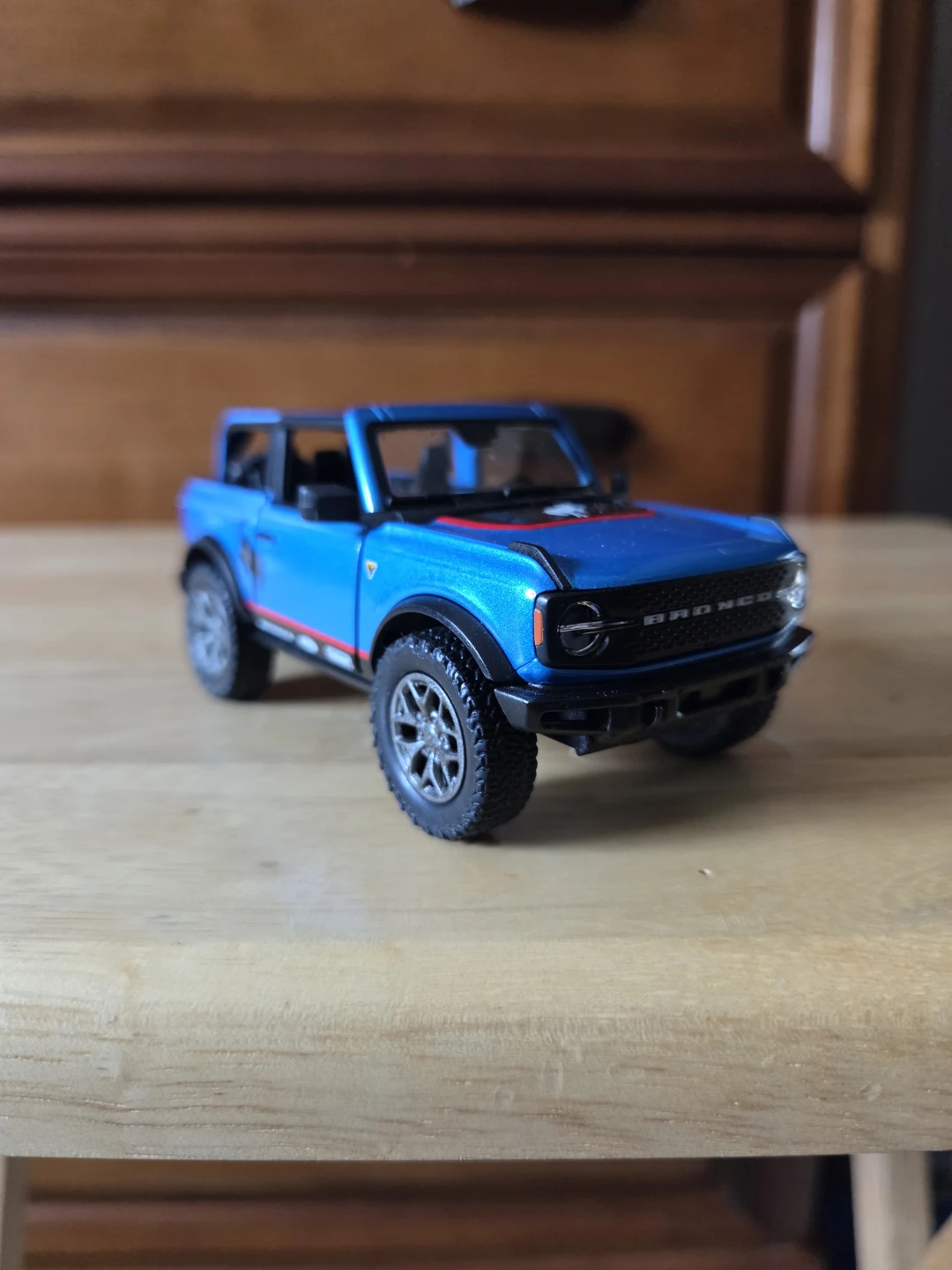Blue 2022 Ford Bronco Scale 1/34 Toy Car