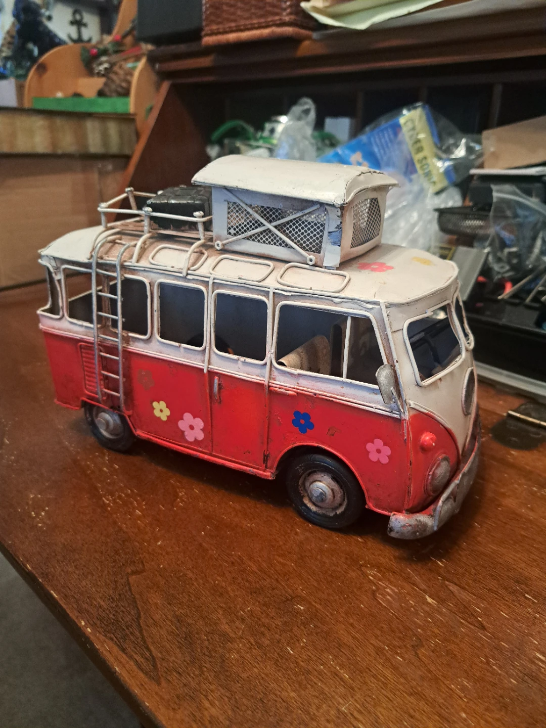 Vintage Style Camper Van Metal Model - photo 2