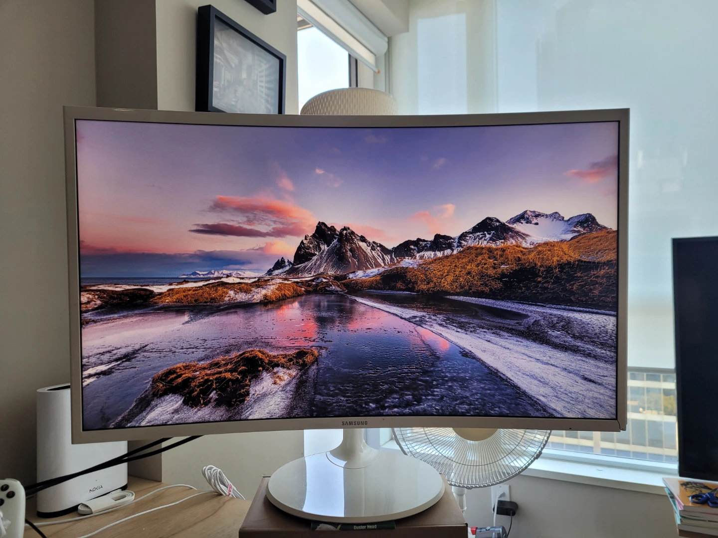 Samsung 32" curved monitor