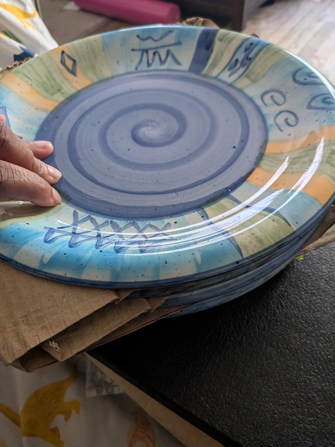 Hand-Painted Ceramic Dinner Plates Set of 4 - photo 2