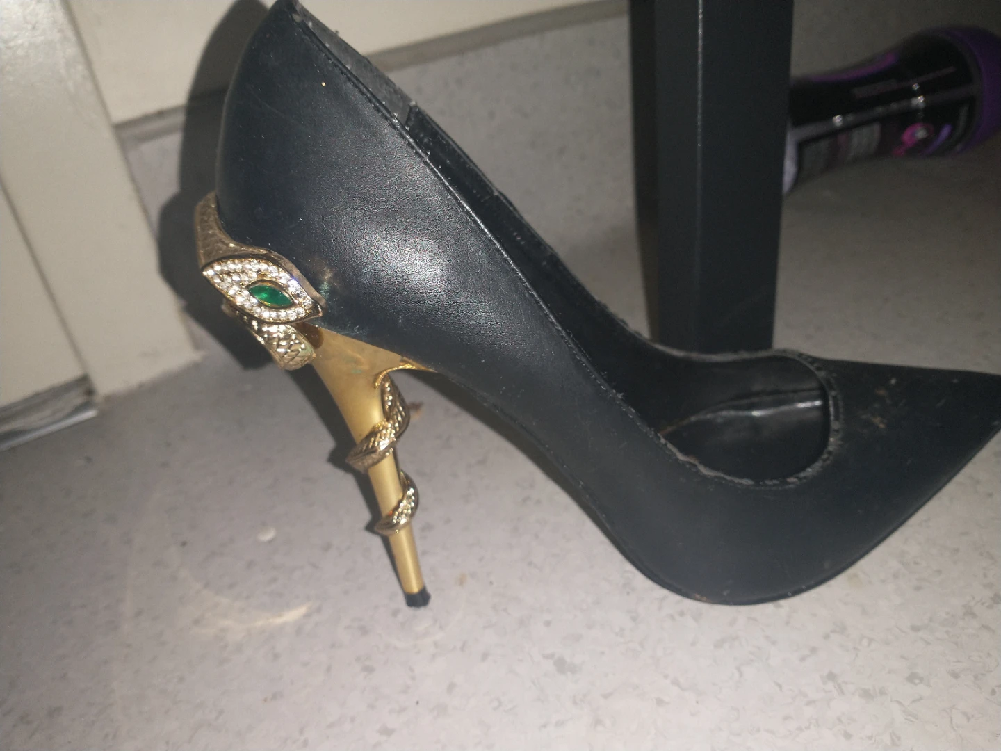 Shoedazzle Black Pointed Toe Heels with Snake Detail - photo 2