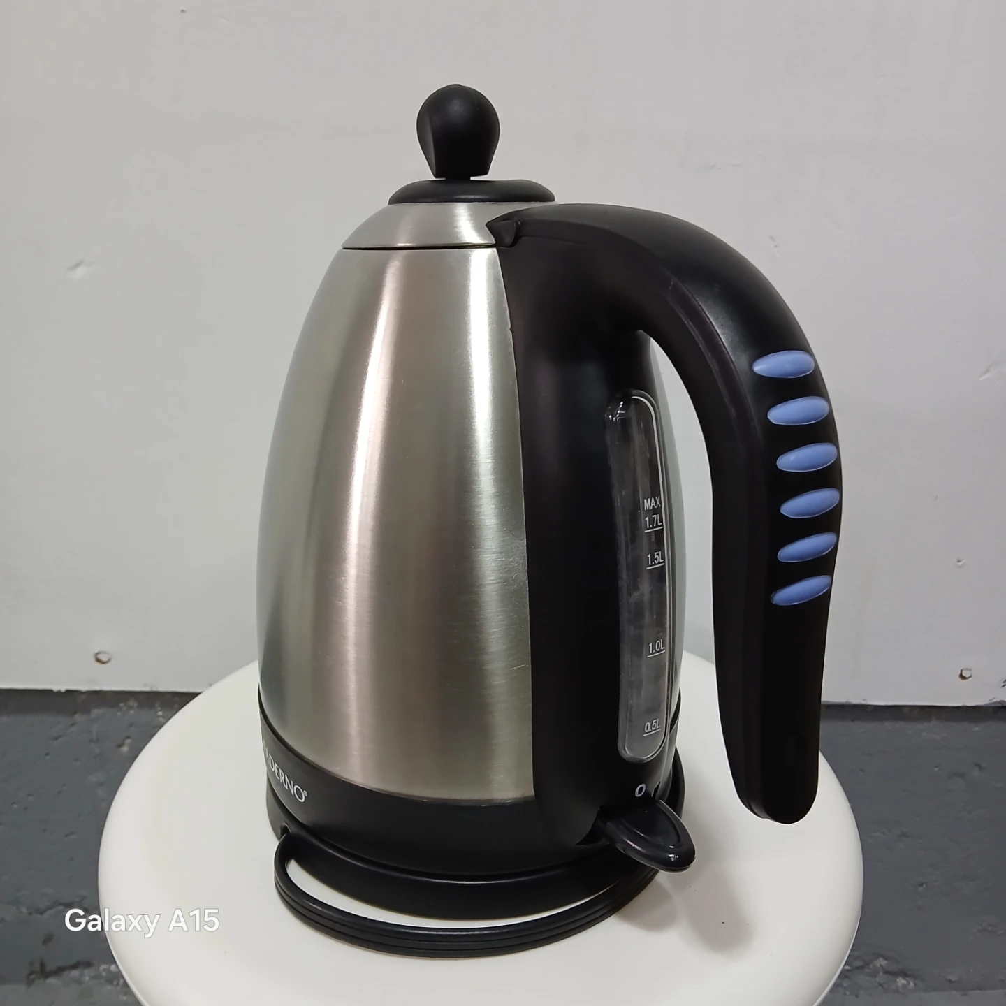 Moving sale - Paderno Stainless Steel Electric Kettle 1.7L - photo 2