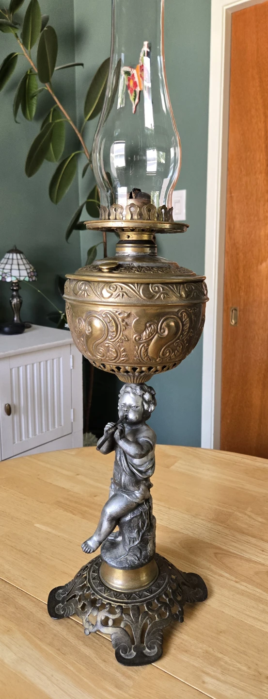Antique Oil Lamp - photo 3
