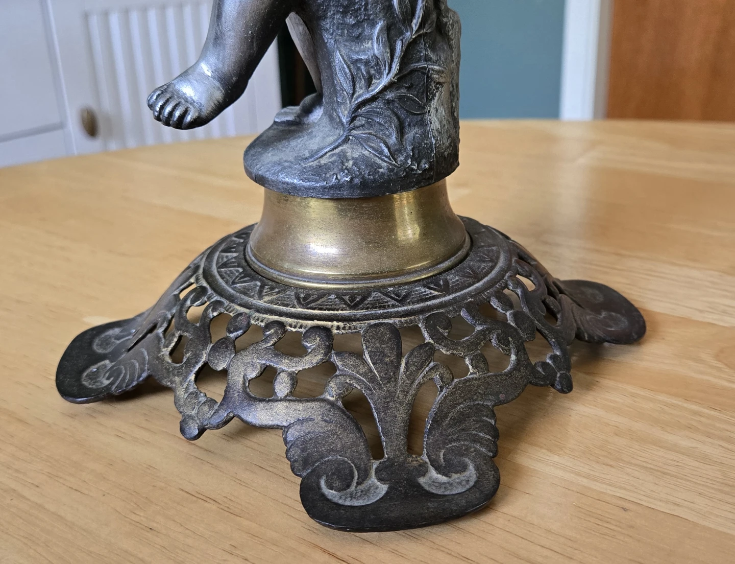 Antique Oil Lamp - photo 2