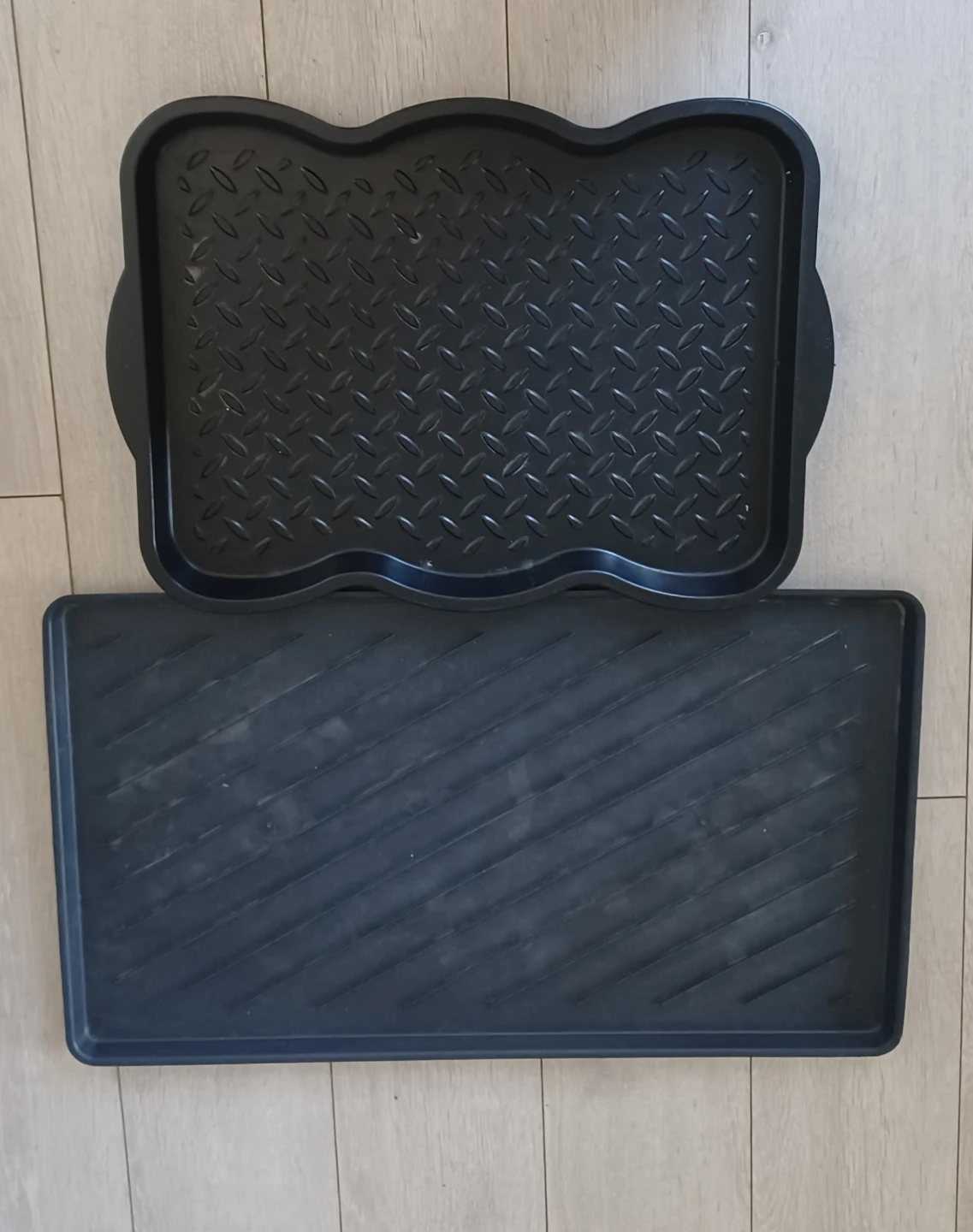 Black Boot Trays