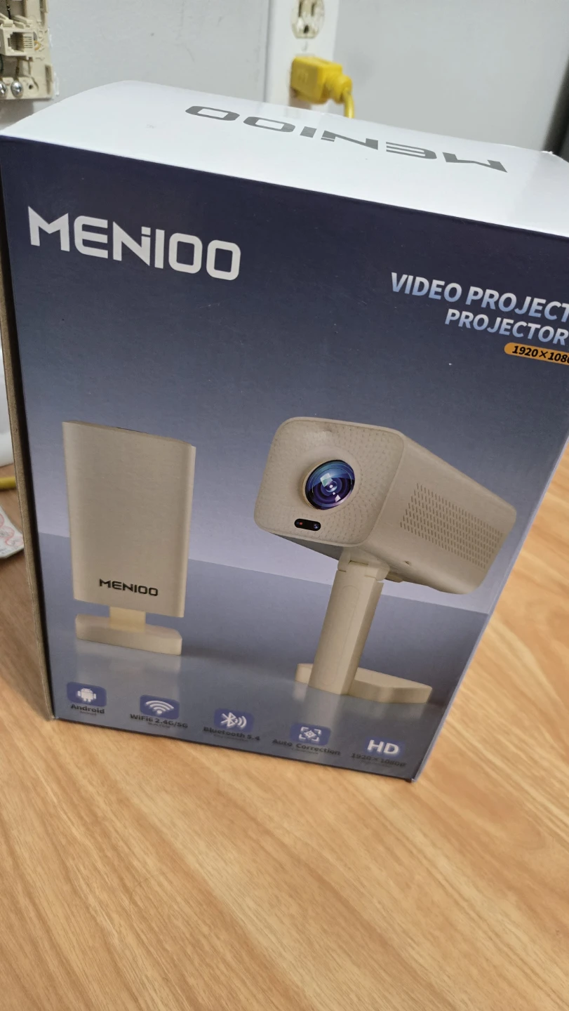 MENIOO Video Projector