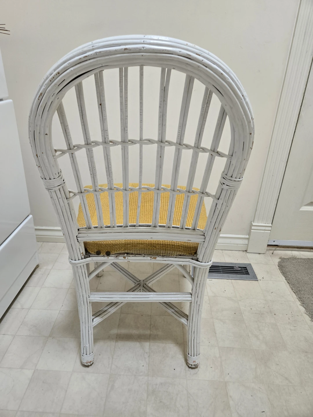 White Wicker Chair with Yellow Cushion - photo 2