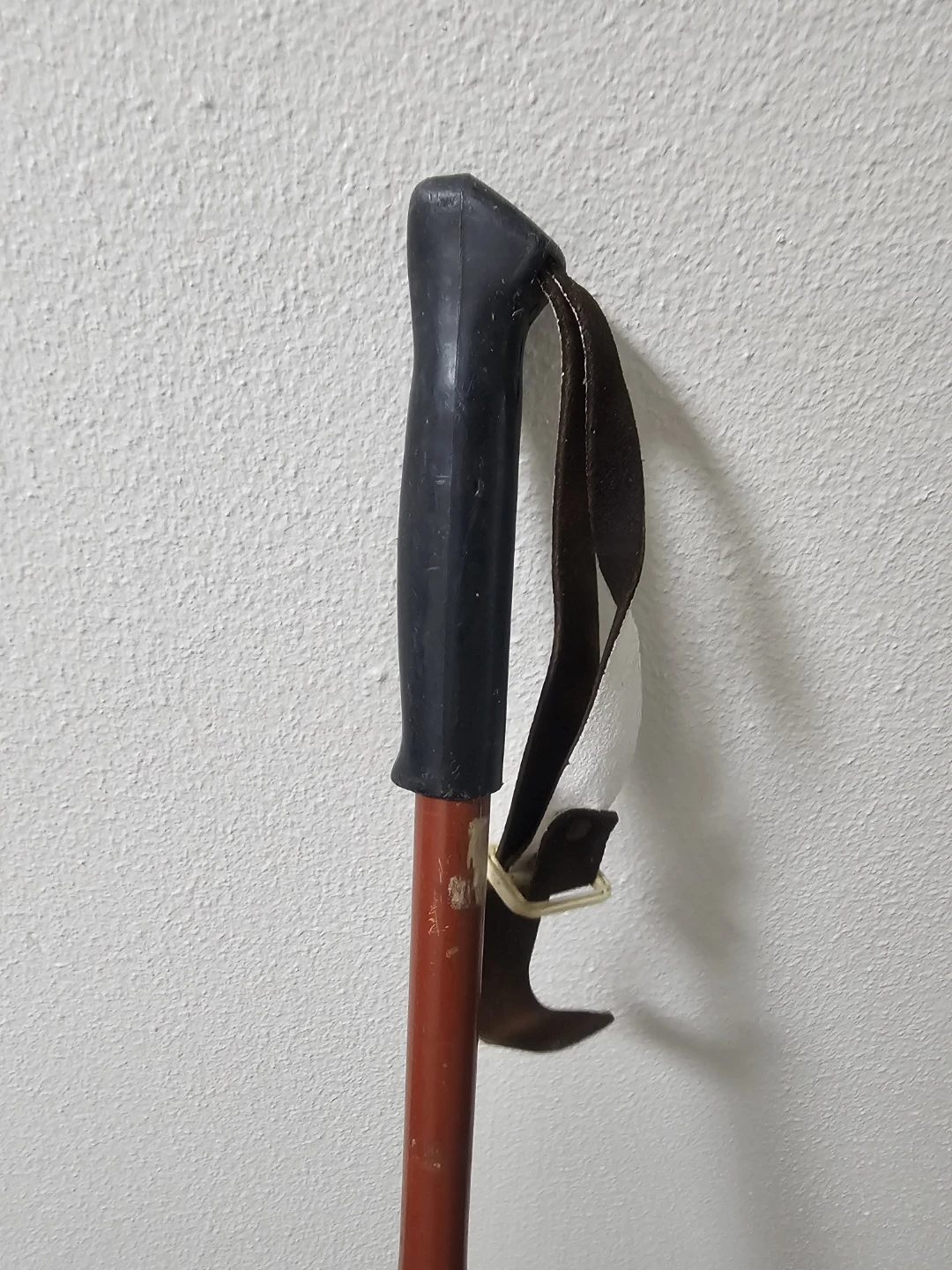 Vintage Bamboo Ski Pole - photo 3