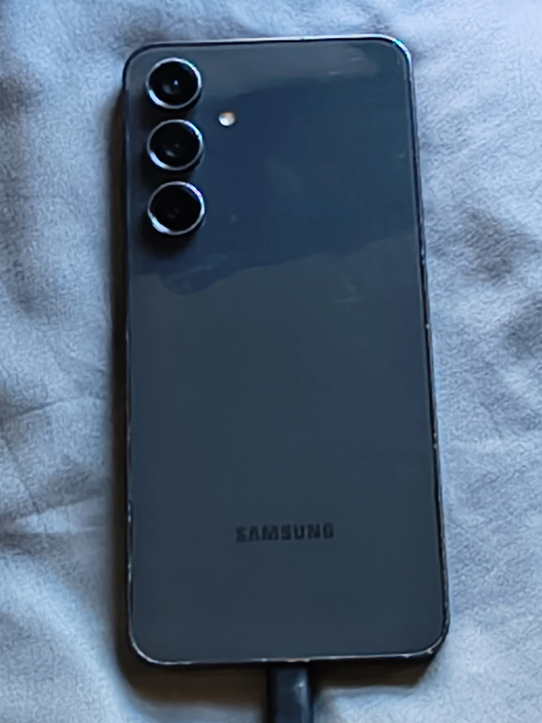 Samsung Galaxy S24 FE  Smartphone - photo 2