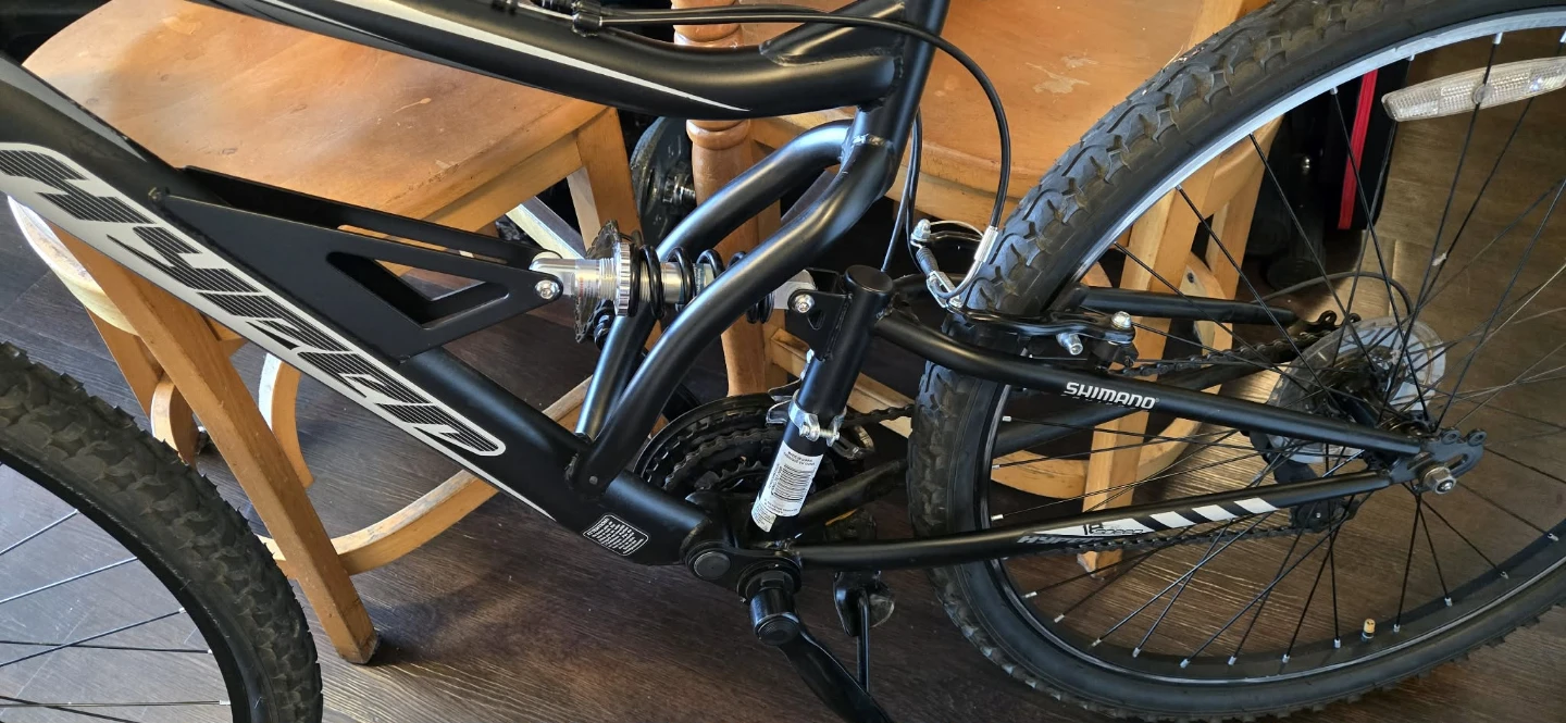 Black Hyper Bicycle - photo 3
