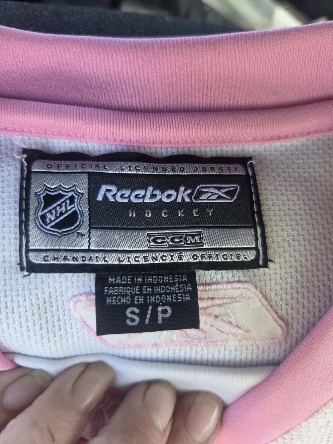 Reebok Calgary Flames Pink Jersey - photo 4