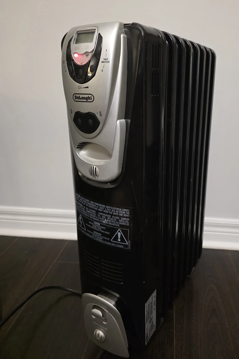 DeLonghi Oil-Filled Radiator Heater - photo 3