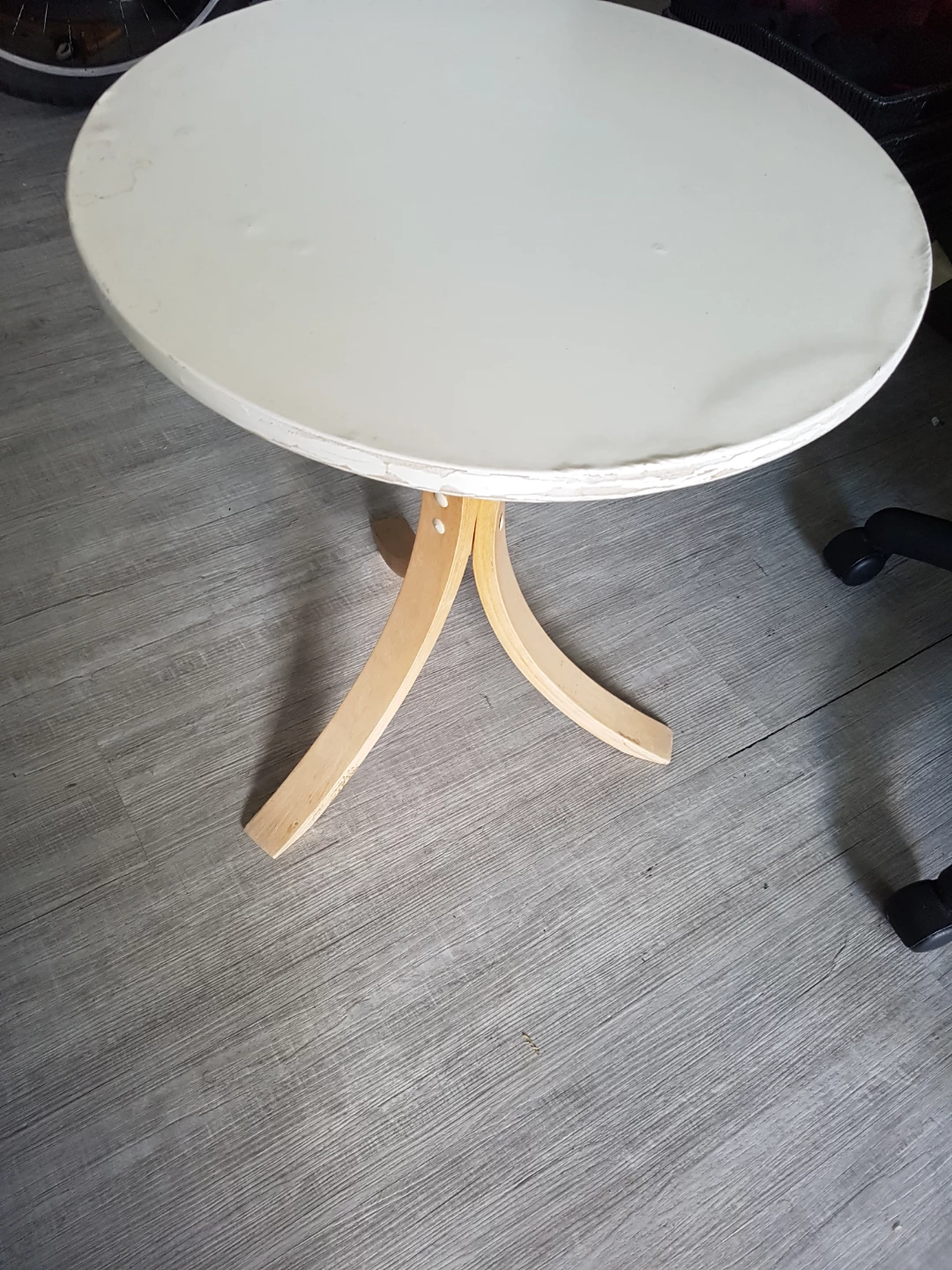 Round Accent Table - photo 2
