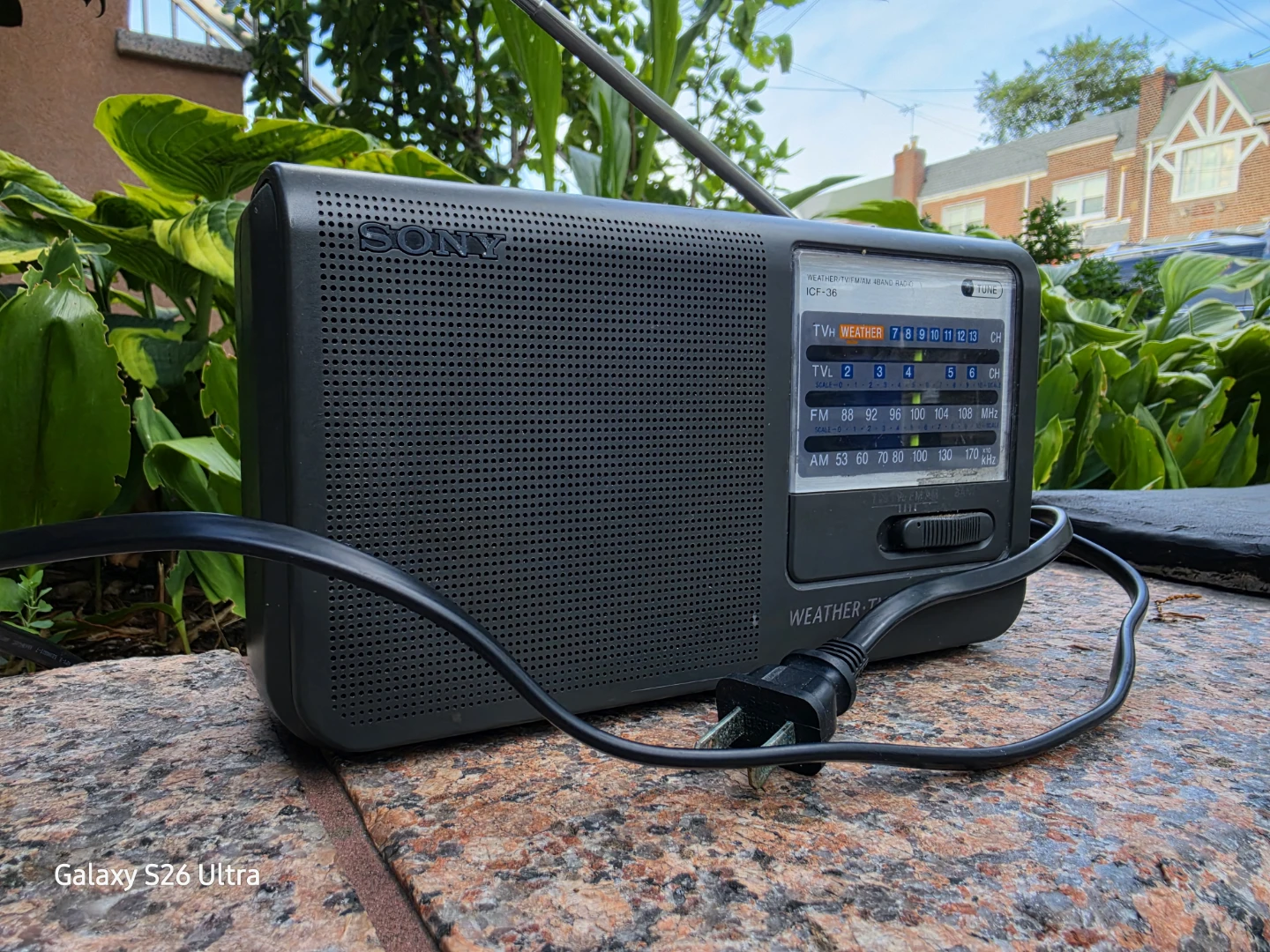 Sony ICF-36 Weather/TV/FM/AM 4Band Portable Radio For Parts - photo 2