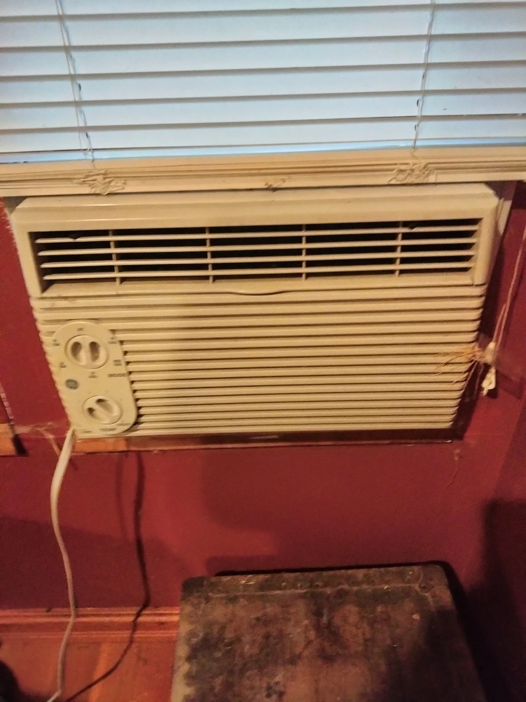 GE Window Air Conditioner - photo 3
