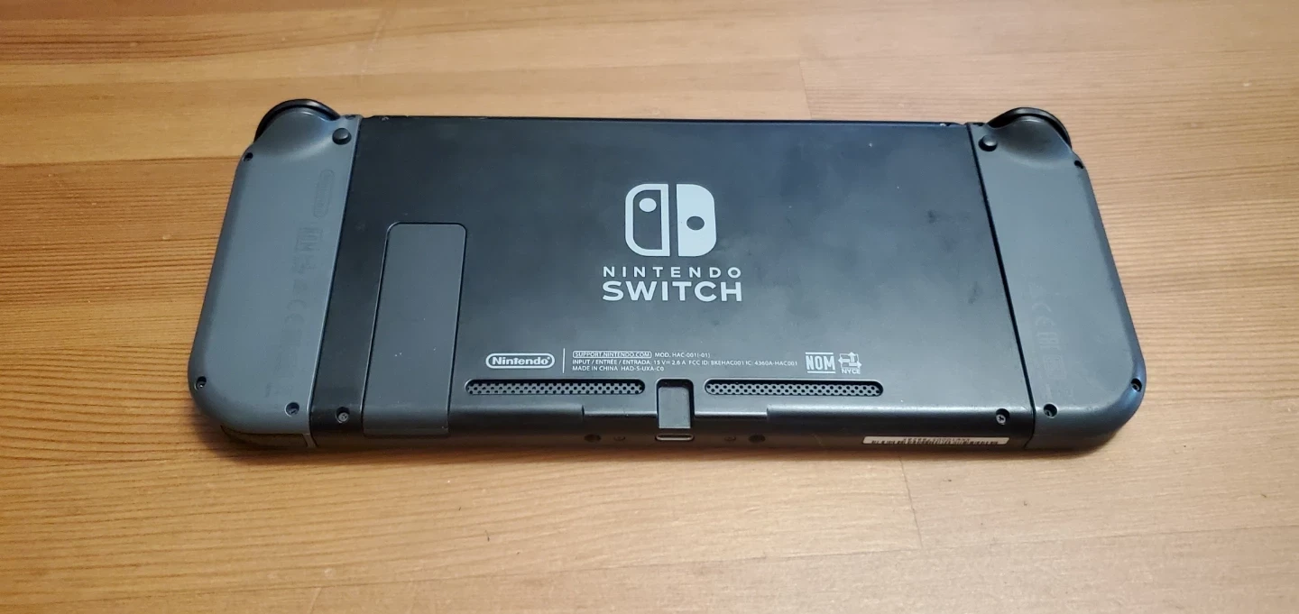 Nintendo Switch Console with Pokémon Case - photo 3