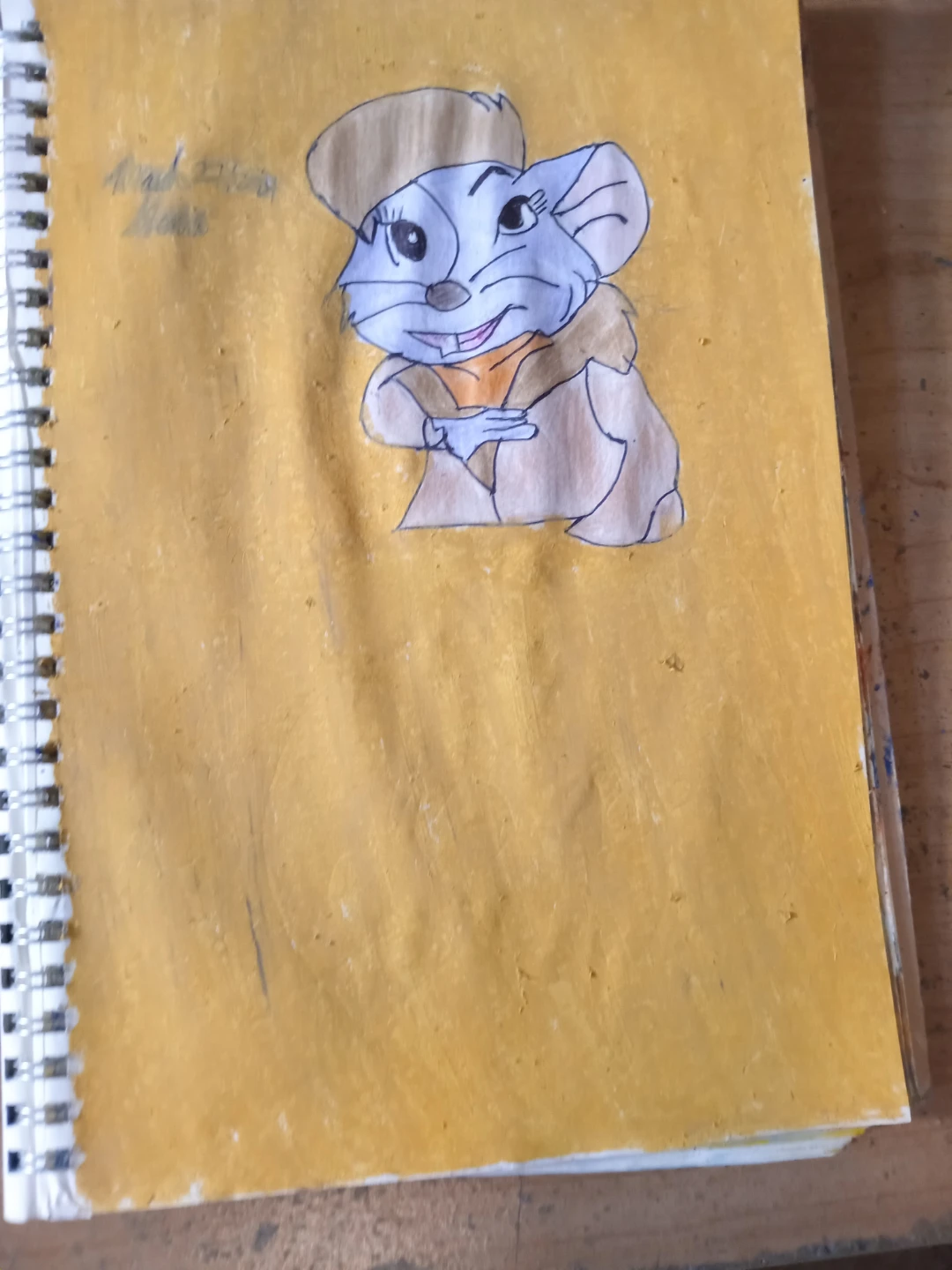GOLDEN Yellow Background and Mouse Foreground Drawing - photo 2