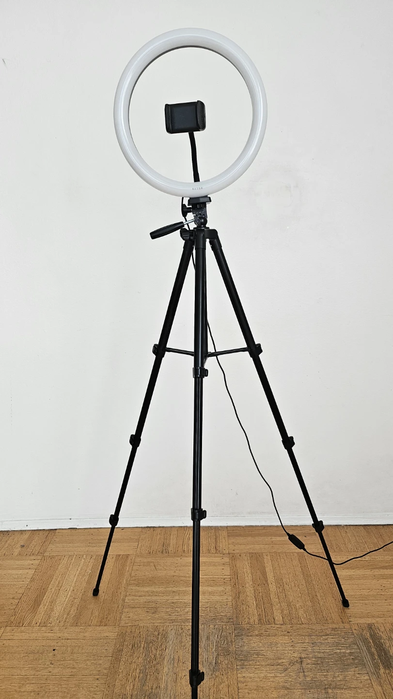 Razer Ring Light with Tripod - photo 3