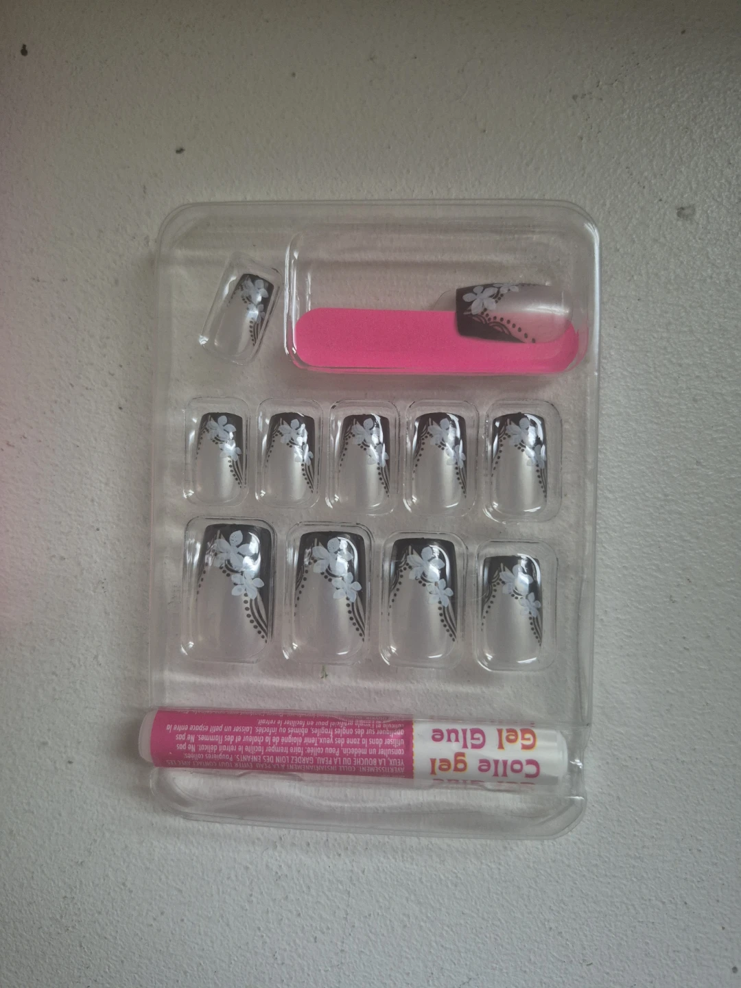 Press-on Nails with Gel Glue