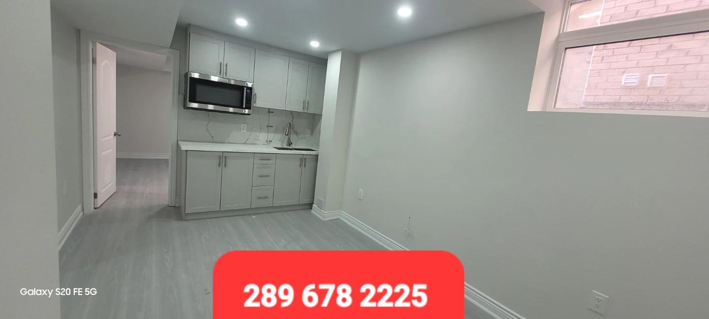 $ 1100  WITH UTLITIES & WIFI   APARTMENT FOR RENT  ( NO.PARKING) - photo 2
