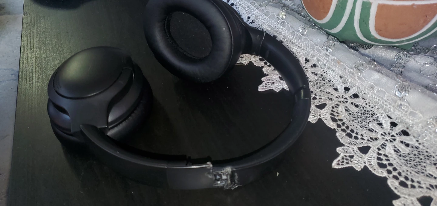 Black Headphones - Damaged Headband - photo 2
