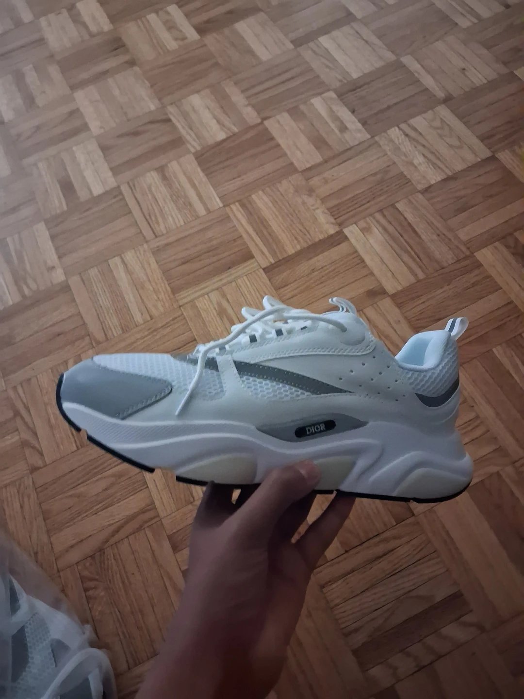 Dior B22 Sneakers in White and Grey - photo 3