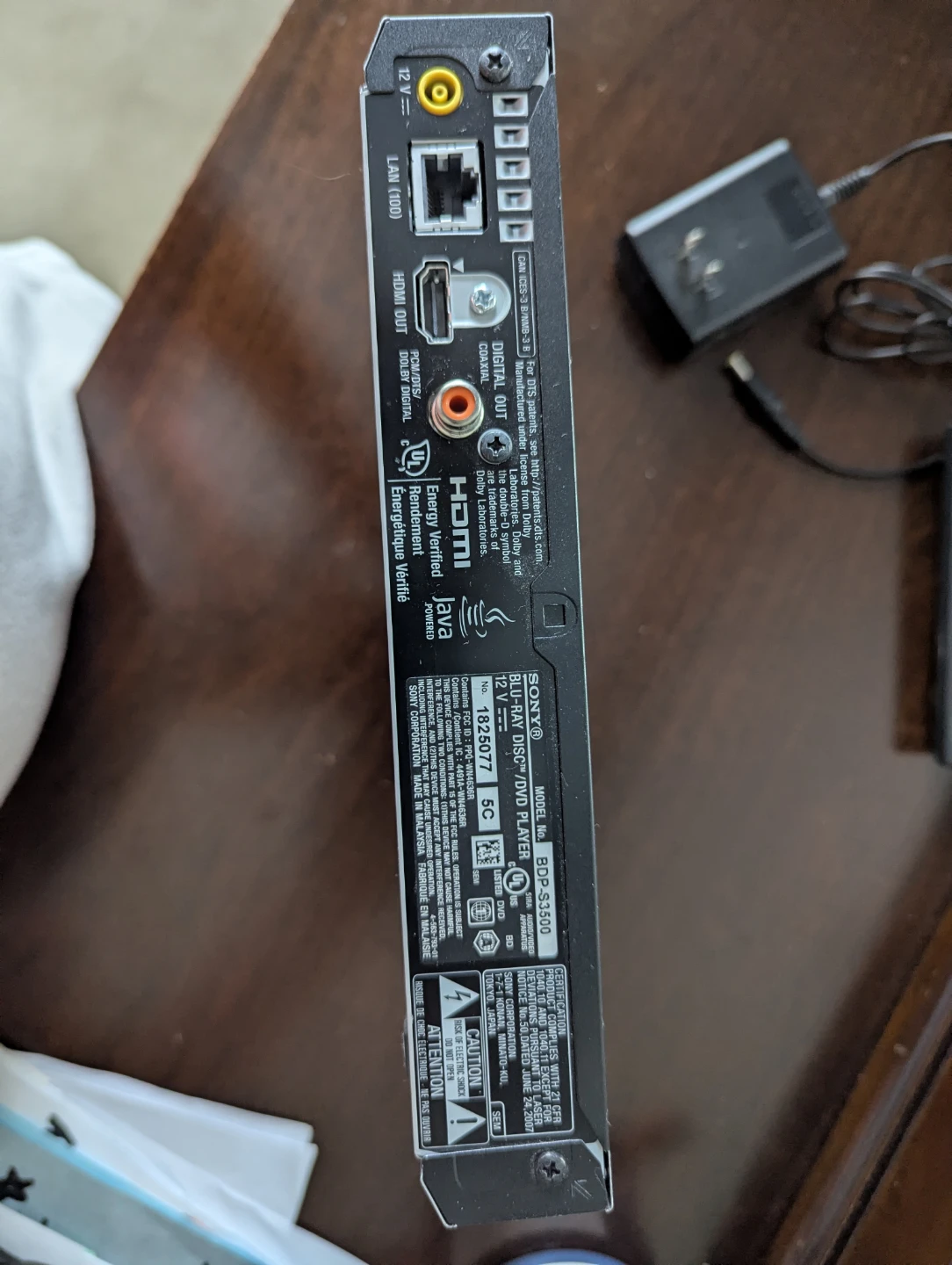 Sony Blu-ray/DVD Player with Remote and Power Adapter - photo 2