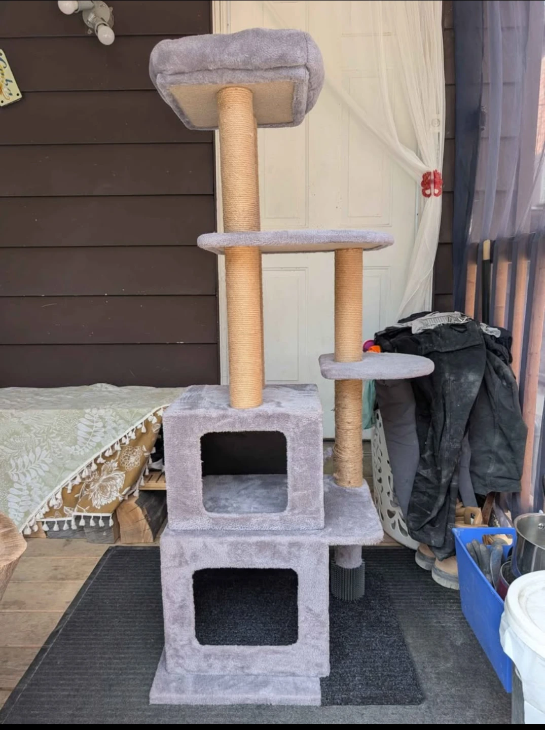 Multi-level Cat Tree Condo
