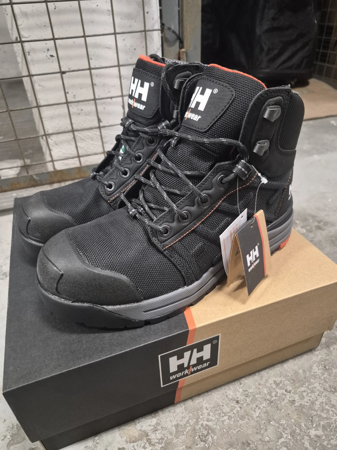 HELLY HANSEN Men's 8.5 Workwear Safety Boots - photo 2