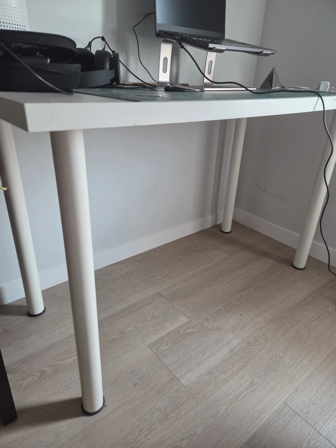 White desk with angled legs