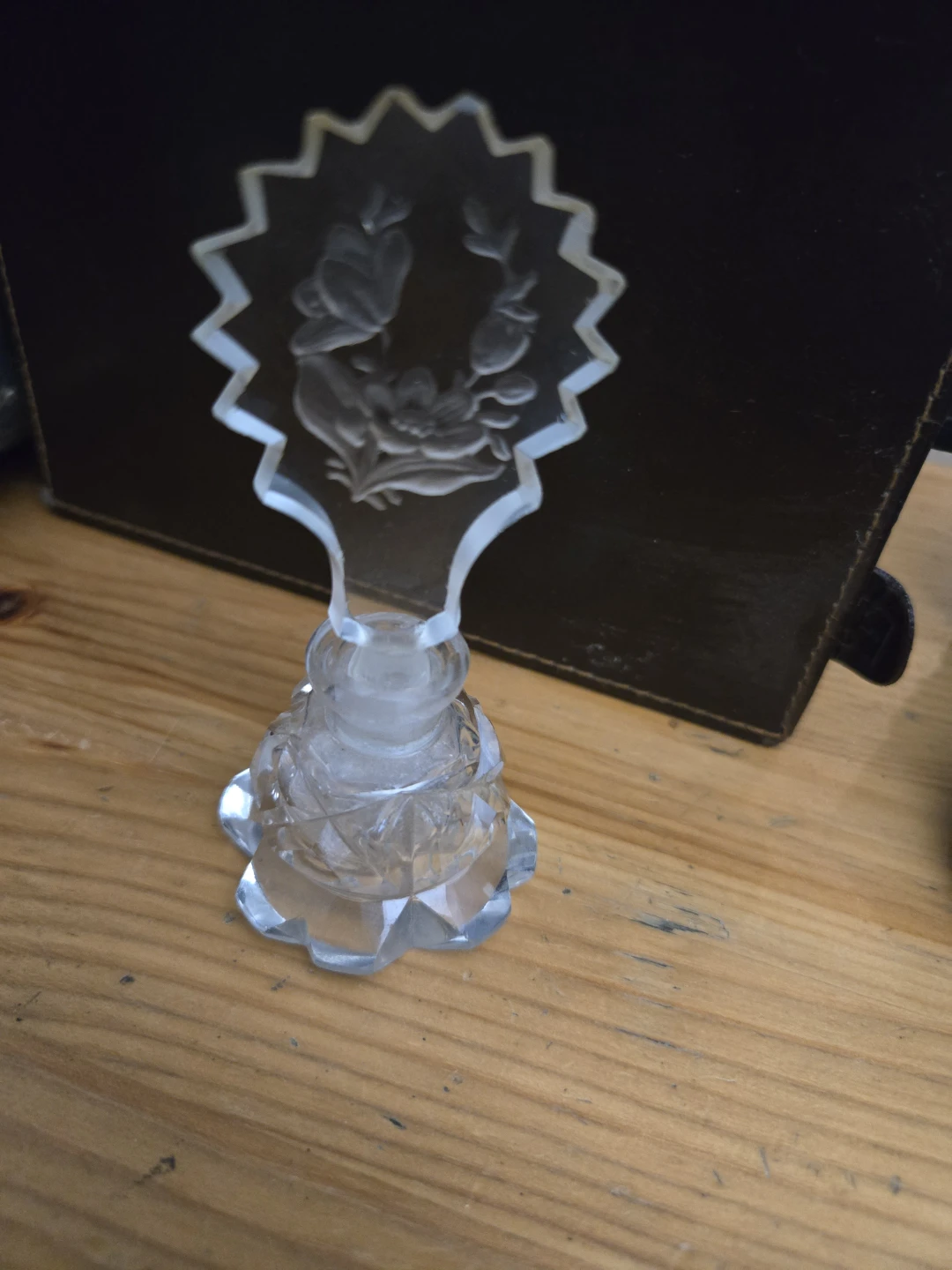 Perfume decanter