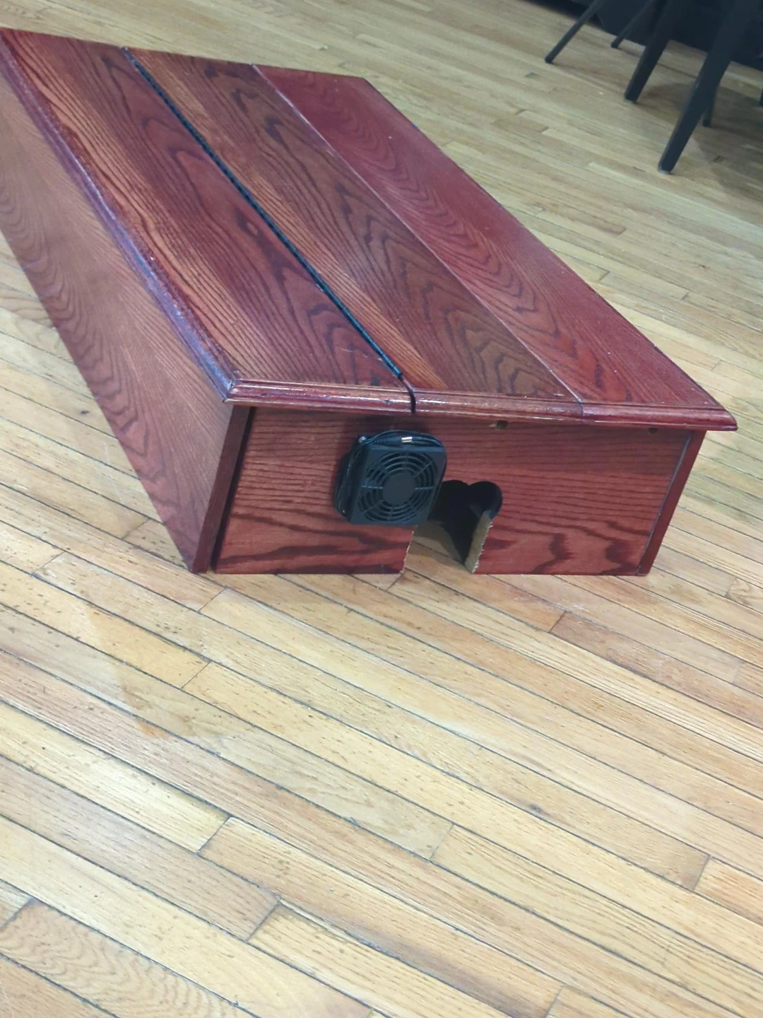 Aquarium tank canopy for 65 gallon tank
